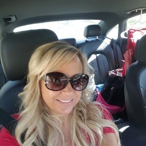 Meet your Posher, Janice